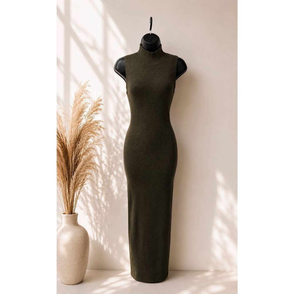 Pretty Garden Sleeveless Sweater Dress Size Medium Ribbed Olive Green